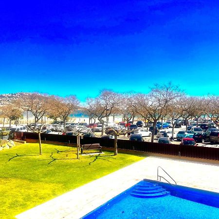 Beautiful Apartment 75M2 With View At The Beach, Pool, Parking Росас Экстерьер фото
