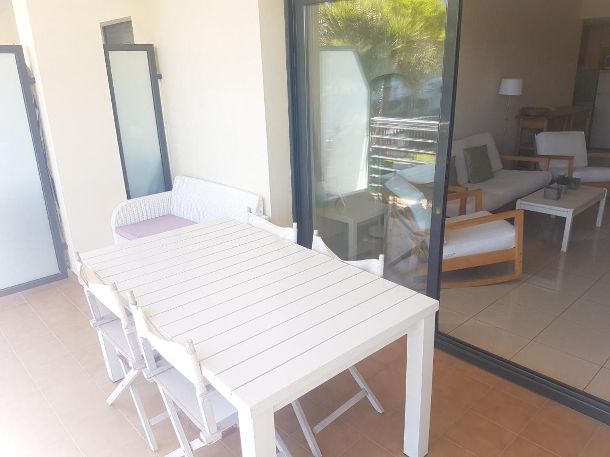 Beautiful Apartment 75M2 With View At The Beach, Pool, Parking Росас Экстерьер фото