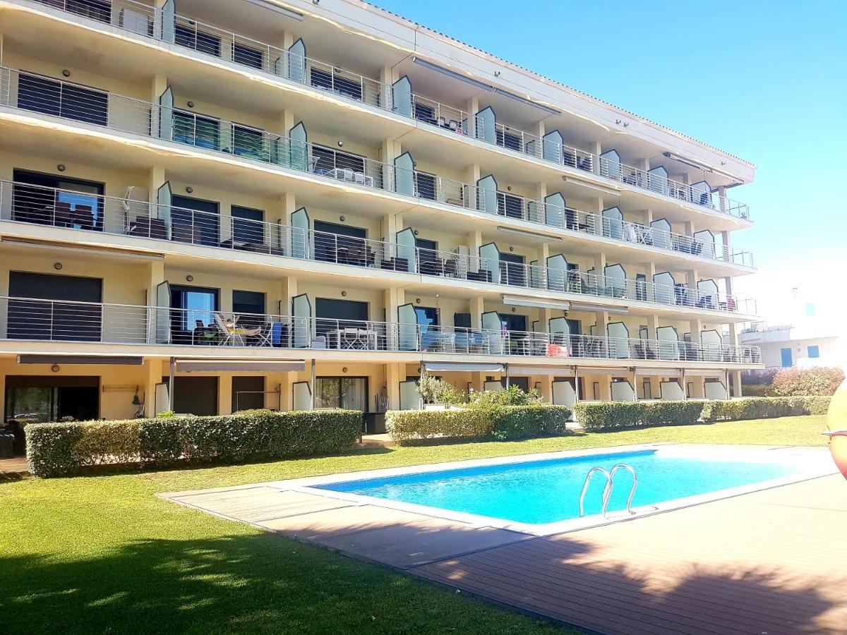 Beautiful Apartment 75M2 With View At The Beach, Pool, Parking Росас Экстерьер фото