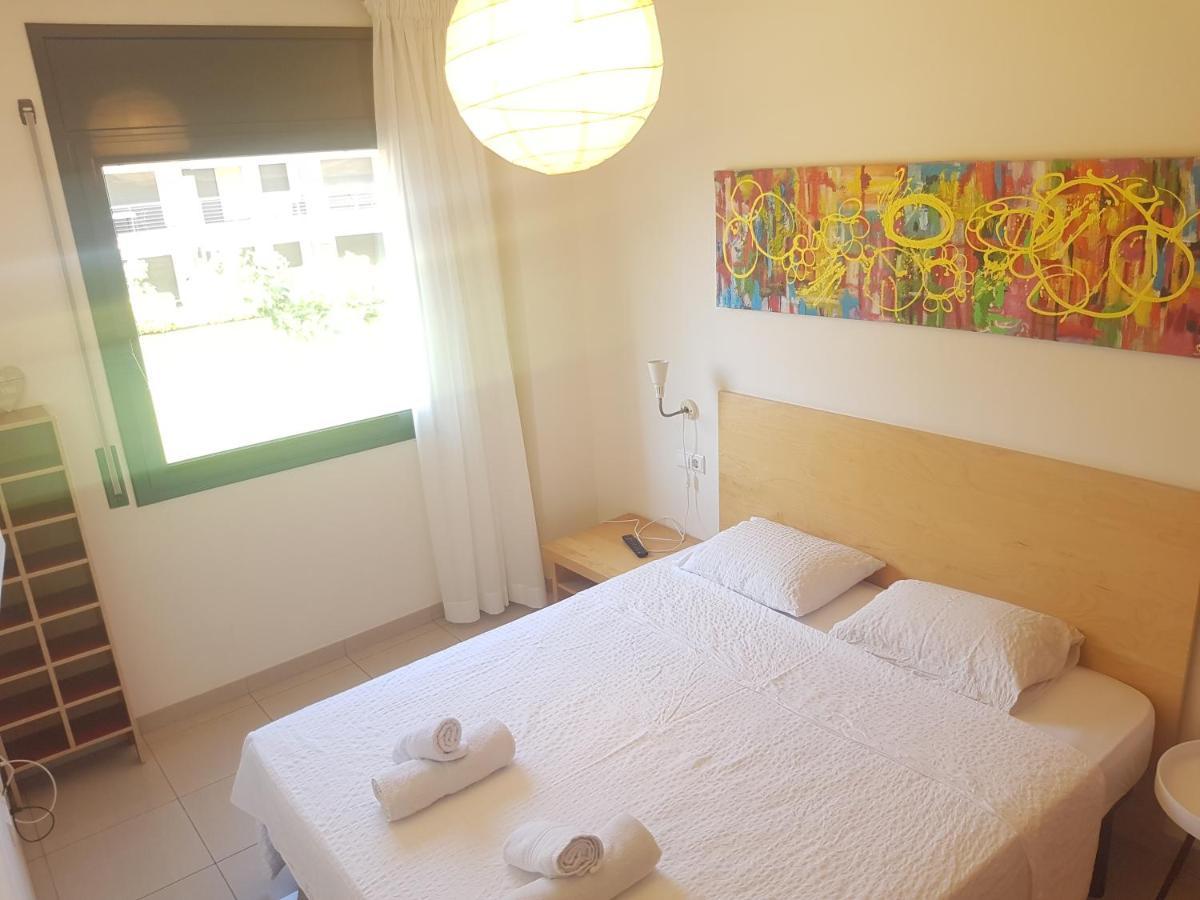 Beautiful Apartment 75M2 With View At The Beach, Pool, Parking Росас Экстерьер фото