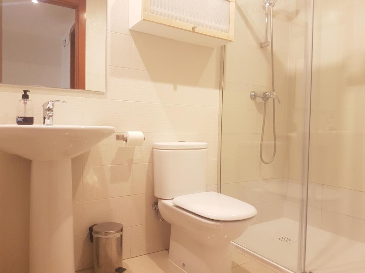 Beautiful Apartment 75M2 With View At The Beach, Pool, Parking Росас Экстерьер фото