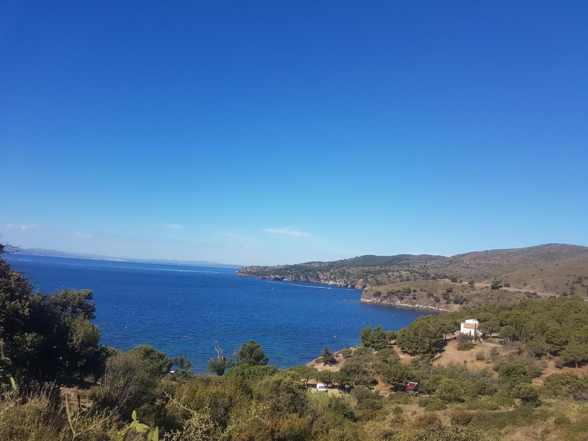 Beautiful Apartment 75M2 With View At The Beach, Pool, Parking Росас Экстерьер фото